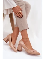 Lakované lodičky na sloupku s ozdobou Nude Isoline