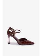 Lakované lodičky s páskem čokoládové model 21788340 - Boto Lakované lodičky s páskem čokoládové model 21788340 - Boto