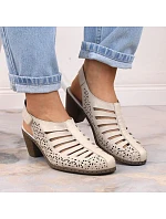 Kožené sandály na podpatku Rieker W RKR49B beige Kožené sandály na podpatku Rieker W RKR49B beige