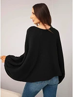 Svetr dámský s přídavkem model 22540762 oversize černý - K-Fashion Svetr dámský s přídavkem model 22540762 oversize černý - K-Fashion