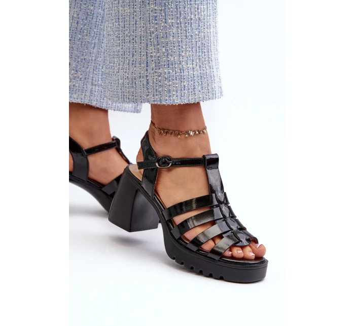 Lakované Kožené Dámské Sandály Na Podpatku Černé model 21658267 - VINCEZA