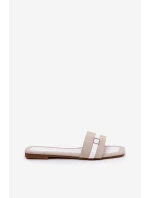 Plné Dámské Sandály S Páskem A Přezkou model 21689565 - Boto Plné Dámské Sandály S Páskem A Přezkou model 21689565 - Boto