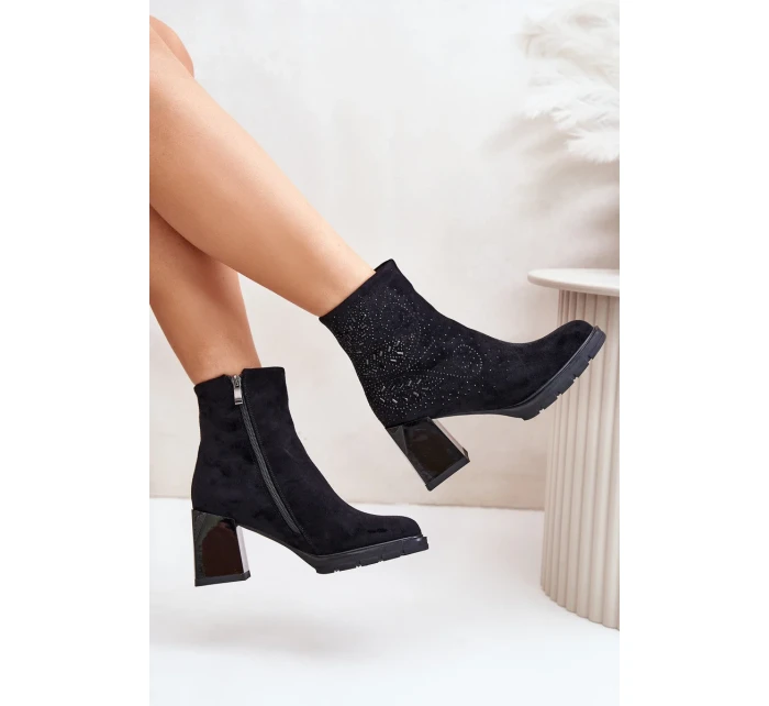Zateplené Dámské Kotníkové Boty Na Podpatku S Ozdobou D&A MR880-130 Černé