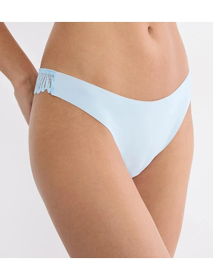 Pretty Micro String - LIGHT BLUE - TRIUMPH LIGHT BLUE - TRIUMPH Pretty Micro String - LIGHT BLUE - TRIUMPH LIGHT BLUE - TRIUMPH