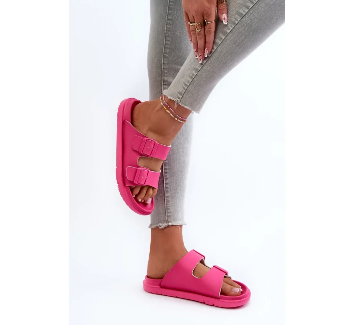 Lehké dámské pěnové pantofle s přezkami Big Star Fuchsia Lehké dámské pěnové pantofle s přezkami Big Star Fuchsia