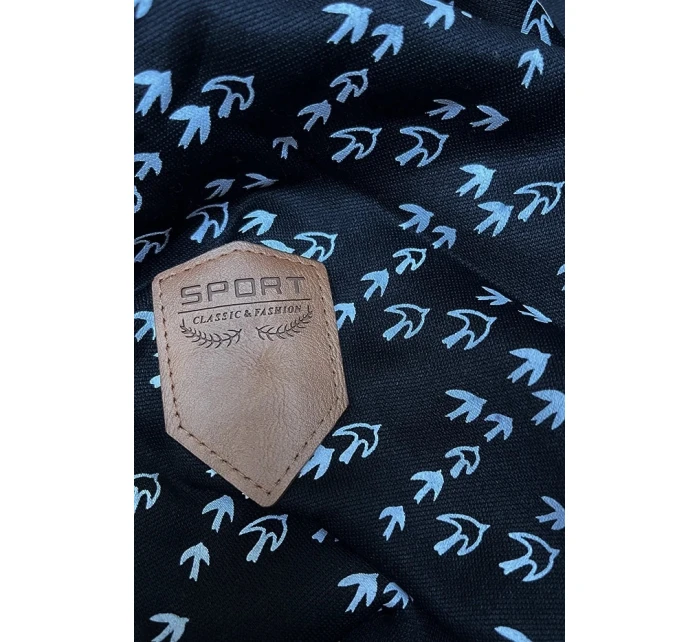 Tmavě modrá sportovní mikina s kapucí a se vzorem vlaštovek (2309) Tmavě modrá sportovní mikina s kapucí a se vzorem vlaštovek (2309)