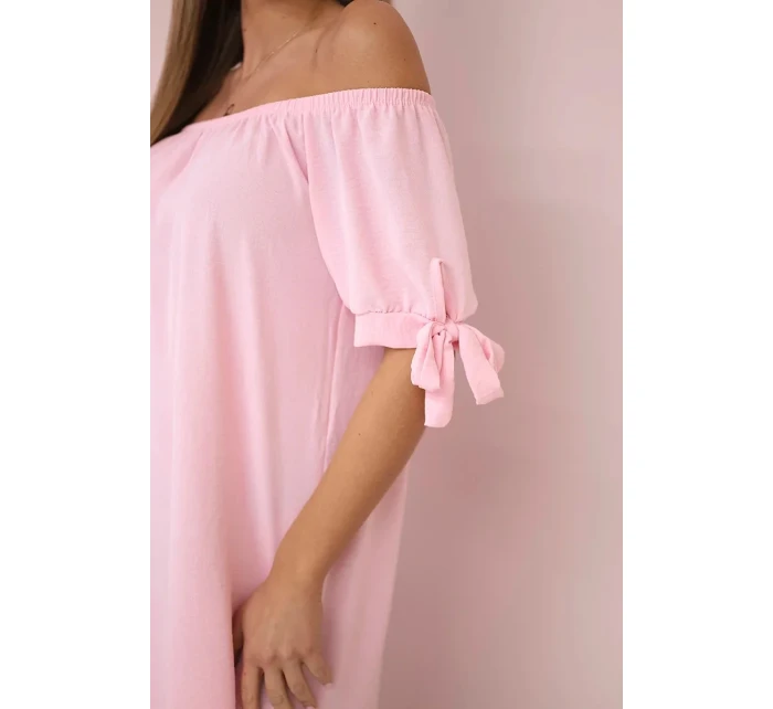 Šaty svázané na rukávech světle pudrově růžová Šaty svázané na rukávech světle pudrově růžová