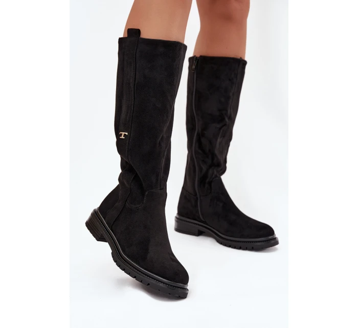 Dámské zateplené kozačky na nízkém podpatku z Delyssa – černé