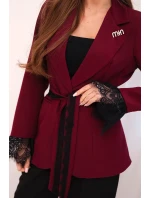 Dámský sako s páskem a krajkovým model 21774839 rukávů bordová - K-Fashion Dámský sako s páskem a krajkovým model 21774839 rukávů bordová - K-Fashion