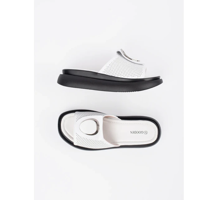 Klasické dámské nazouváky model 21033458 platforma - GOODIN