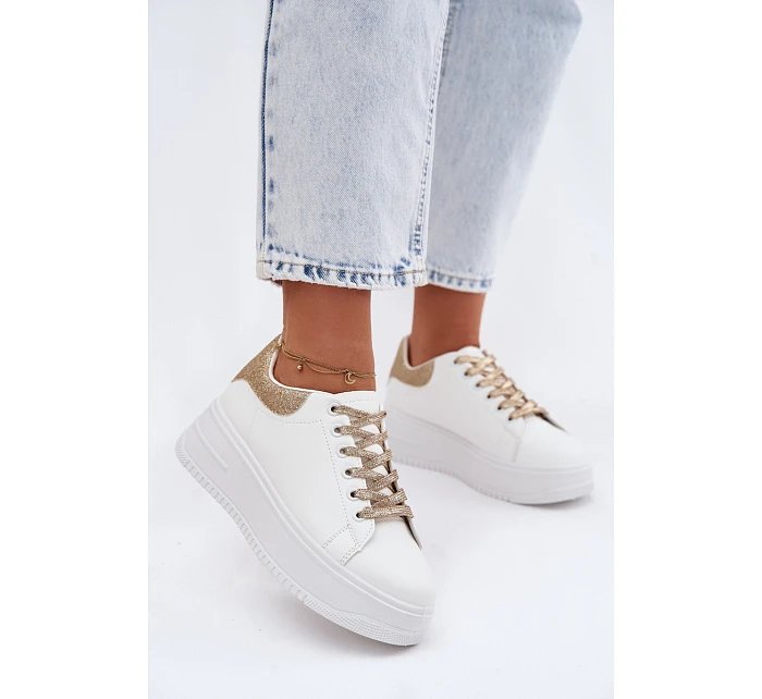 Dámské tenisky na platformě z imitace kůže bílo-zlaté se třpytkami Calinae Dámské tenisky na platformě z imitace kůže bílo-zlaté se třpytkami Calinae