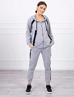 Šedá pruhovaná sportovní souprava