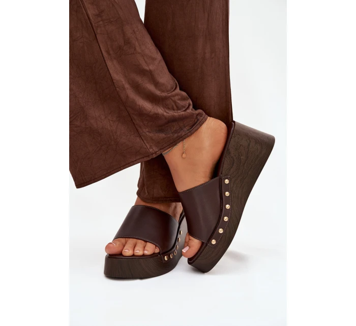 Dámské pantofle na platformě 78-200 Tmavě hnědá - Stephan Paris