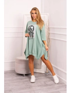 Šaty s potiskem a model 21755714 spodní částí tmavě mátové barvy - K-Fashion