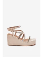 Dámské Sandály Na Klínu Se Na Béžové model 21702856 - Boto Dámské Sandály Na Klínu Se Na Béžové model 21702856 - Boto