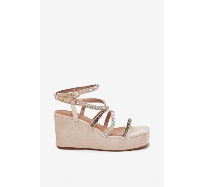 Dámské Sandály Na Klínu Se Na Béžové model 21702856 - Boto Dámské Sandály Na Klínu Se Na Béžové model 21702856 - Boto