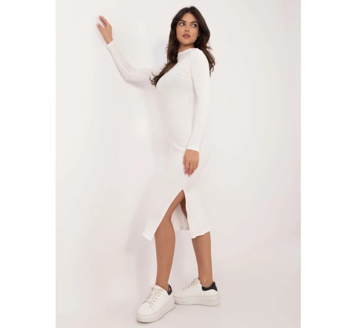 Šaty RV SK model 20619202 ecru - FPrice Šaty RV SK model 20619202 ecru - FPrice