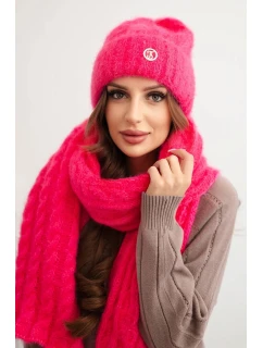 Dámská souprava čepice a šály s pruhy se zdobením neonově růžový