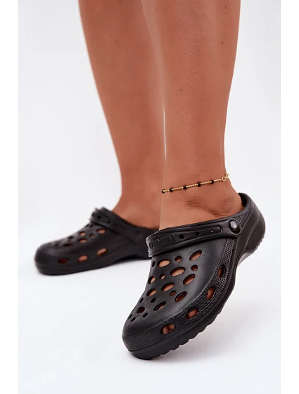 Dámské černé pěnové pantofle s model 22275328 - Boto Dámské černé pěnové pantofle s model 22275328 - Boto