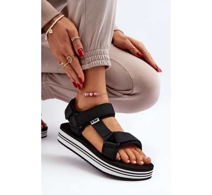 Dámské sandály na platformě Lee Cooper LCW-24-05-2753L Černé Dámské sandály na platformě Lee Cooper LCW-24-05-2753L Černé