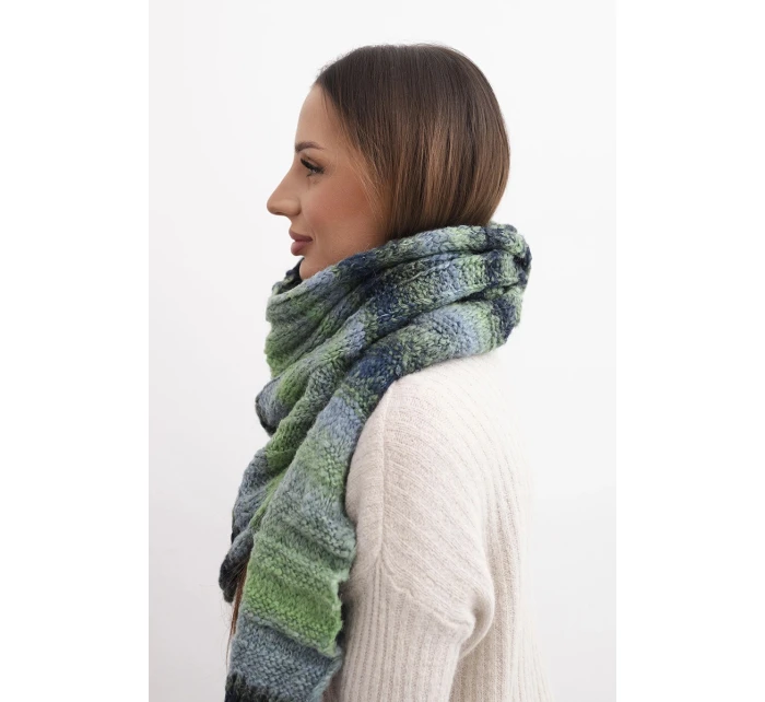 Dámský vlněný šál měkký a teplý v barevných pruzích KN19 zelený