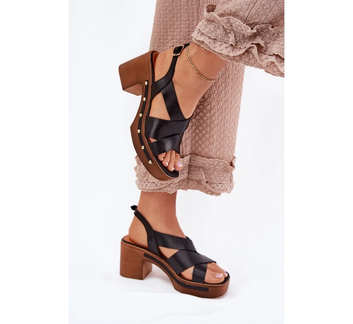 Kožené Sandály Na Podpatku model 21699718 Černé - Zazoo