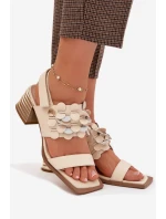 Kožené sandály na podpatku D&A CR61-3062 Béžové