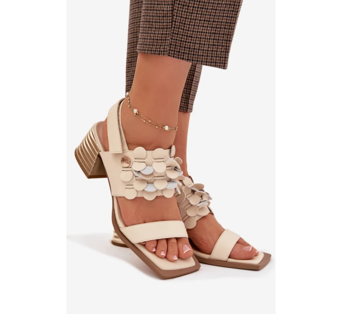 Kožené sandály na podpatku D&A CR61-3062 Béžové