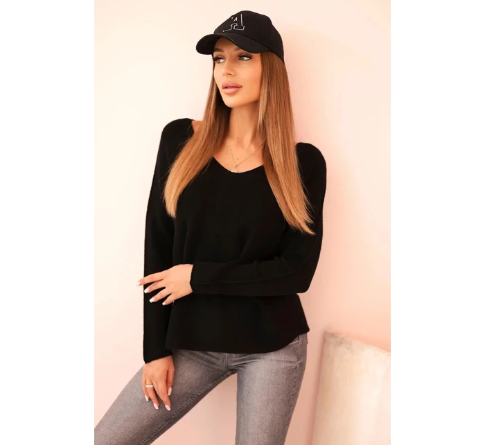 Dámský svetr z viskózy s dlouhým rukávem a kulatým výstřihem černý Dámský svetr z viskózy s dlouhým rukávem a kulatým výstřihem černý