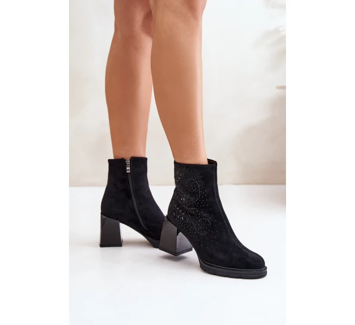 Zateplené Dámské Kotníkové Boty Na Podpatku S Ozdobou D&A MR880-130 Černé