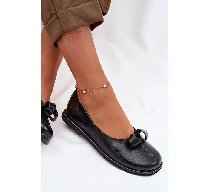 Kožené dámské polobotky model 22069739 Černé - Zazoo Kožené dámské polobotky model 22069739 Černé - Zazoo