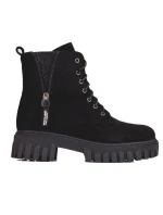 Výborné černé kotníčkové boty dámské na plochém podpatku Výborné černé kotníčkové boty dámské na plochém podpatku