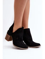 Dámské černé kozačky s výšivkou na podpatku model 21647675 - Boto Dámské černé kozačky s výšivkou na podpatku model 21647675 - Boto