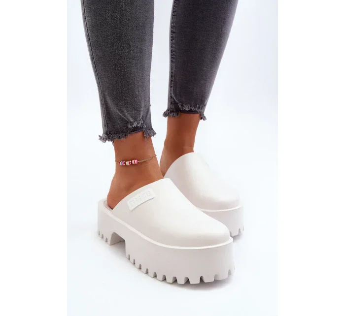 Dámské pantofle na platformě Big Star - bílá Dámské pantofle na platformě Big Star - bílá