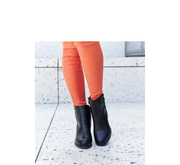 Boty na podpatku model 206548 Solea Boty na podpatku model 206548 Solea