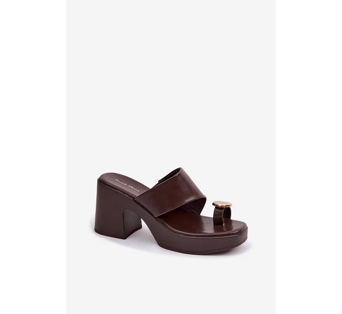 Klapky na podpatku model 225376 Step in style