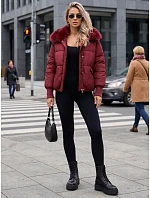 Kurtka damska zimowa pikowana z futerkiem bordowy model 22404716 - FashionStreet