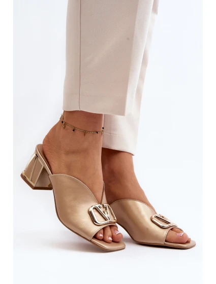 Elegantní dámské sandály na podpatku model 21647439 zlaté - Laura Messi
