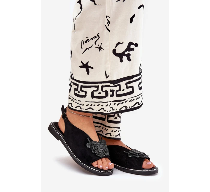 Dámské sandály na plochém podpatku s ozdobou černé model 21686832 - Boto Dámské sandály na plochém podpatku s ozdobou černé model 21686832 - Boto