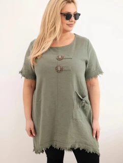 Bavlněné dámské šaty Plus Size s prodlouženým zadním dílem a kapsou khaki
