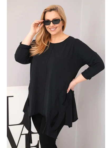Dámská bavlněná blůza Plus Size s asymetrickým spodním lemem a výřezy černá