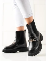 Klasické dámské černé  kotníčkové boty na plochém podpatku