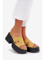 Dámské Pantofle Na Platformě A Podpatku Žluté model 21687111 - Boto Dámské Pantofle Na Platformě A Podpatku Žluté model 21687111 - Boto