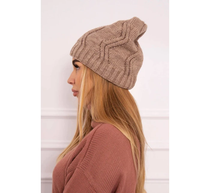 Fleecová čepice tmavě béžová model 18750805 - K-Fashion Fleecová čepice tmavě béžová model 18750805 - K-Fashion