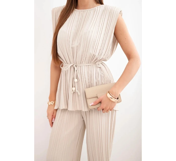 Dámský viskózový komplet s halenkou a širokými kalhotami béžový model 22025290 - K-Fashion Dámský viskózový komplet s halenkou a širokými kalhotami béžový model 22025290 - K-Fashion
