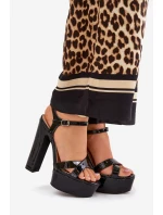 Dámské sandály na vysokém podpatku a platformě lakované černé model 21688886 - Boto Dámské sandály na vysokém podpatku a platformě lakované černé model 21688886 - Boto