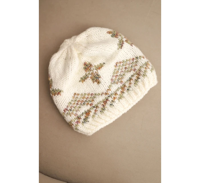 Dámská zimní čepice z vlny a s barevným vzorem model 21753185 ecru - K-Fashion