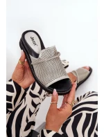 Dámské sandály na klínu s ozdobným páskem stříbrné Teriwes Dámské sandály na klínu s ozdobným páskem stříbrné Teriwes