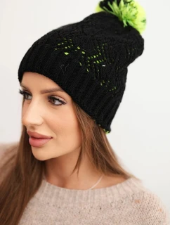 Dámská zimní čepice s vlnou v ozdobném pletení s bambulí K467 černá