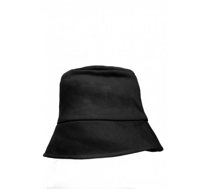 B214 Kbelíková čepice - černá